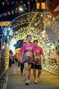 BIB: 18070
                            <button type="button" onclick="openModal(24742087)" class="btn btn-primary btn-sm float-right btn-popup" data-toggle="modal" data-target=".modal-high-quality">
                        <i class="fas fa-shopping-cart"></i> Add to Cart
                    </button>
                                            <button type="button" onclick="isThisMe(24742087, true)" class="btn btn-success btn-sm float-right btn-popup btn-isme hidden" data-toggle="tooltip" data-placement="bottom" title="นี่คือรูปของคุณใช่ไหม คลิกที่นี่เพื่อเอาเข้าอัลบั้ม">
                        <i class="fas fa-plus"></i> Add to album
                    </button>
                    <button type="button" onclick="isThisMe(24742087, false)" class="btn btn-warning btn-sm float-right btn-popup btn-isnotme hidden">
                        <i class="fas fa-ban"></i> Remove from album
                    </button>